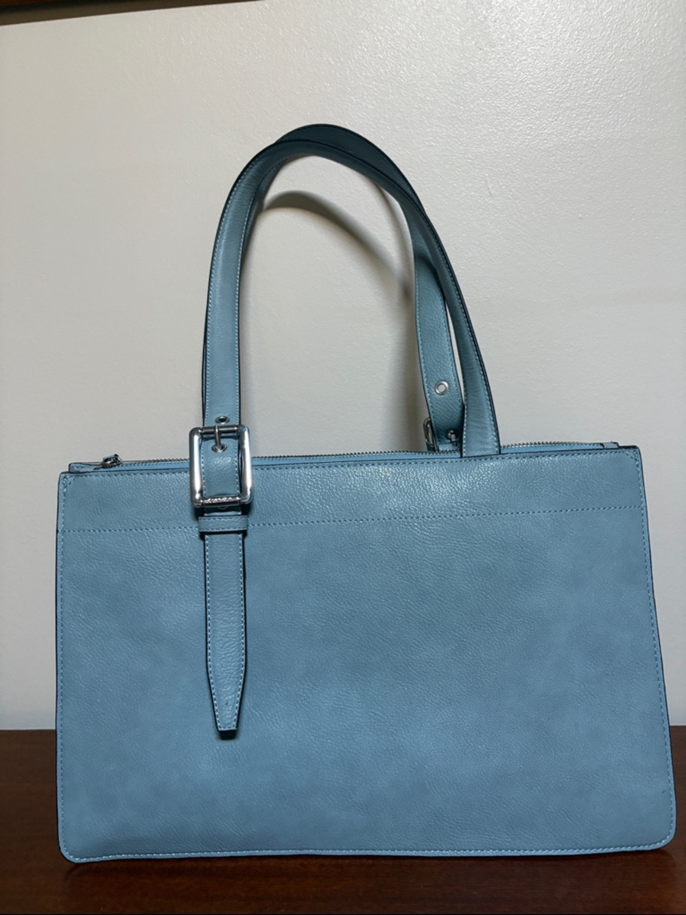 Calvin Klein commuter tote powder blue. - Picture 5 of 16